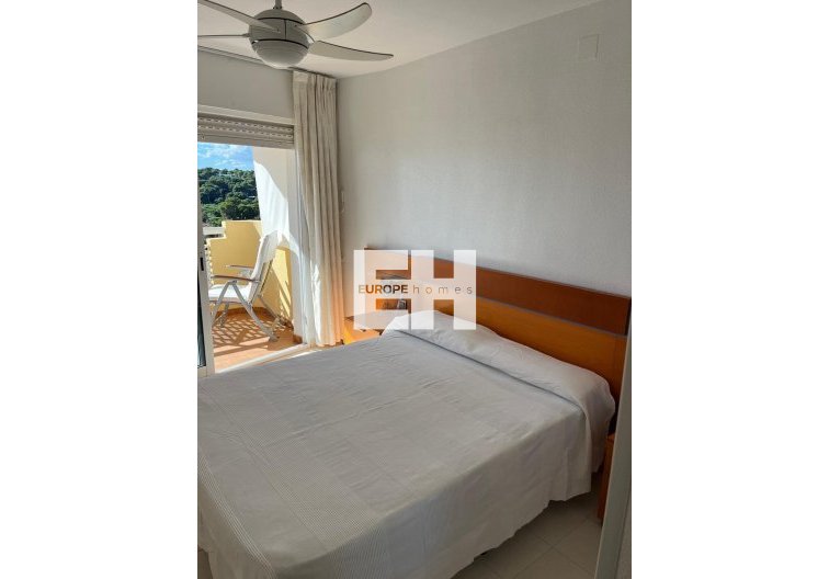 Resale - Apartment - Orihuela Costa - Campoamor