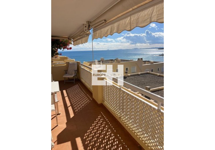 Resale - Apartment - Orihuela Costa - Campoamor