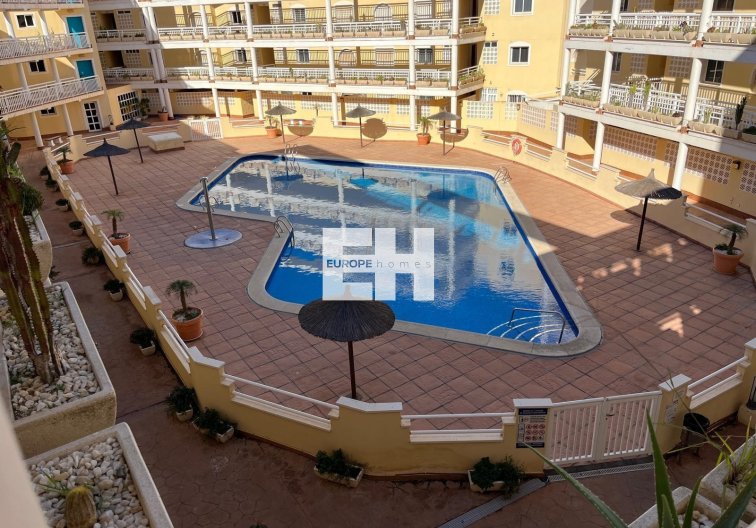 Resale - Apartment - Orihuela Costa - Campoamor