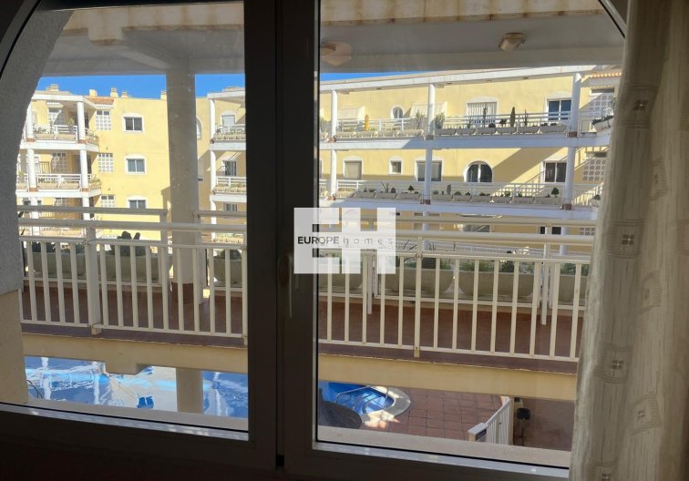 Resale - Apartment - Orihuela Costa - Campoamor