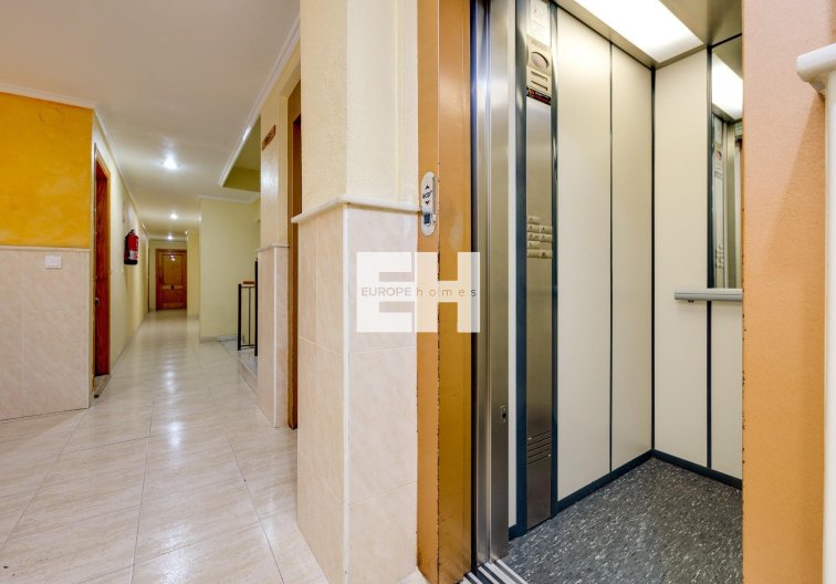 Wiederverkauf - Wohnung - Torrevieja - Playa del Cura
