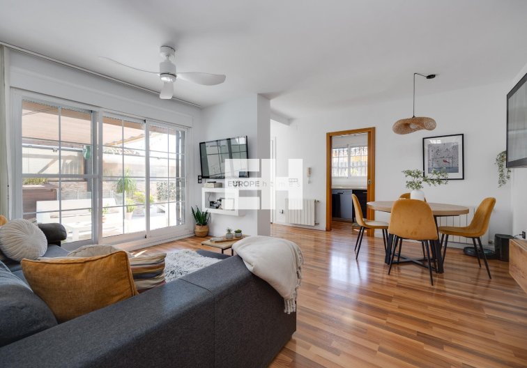 Resale - villa - Los Montesinos - La Herrada
