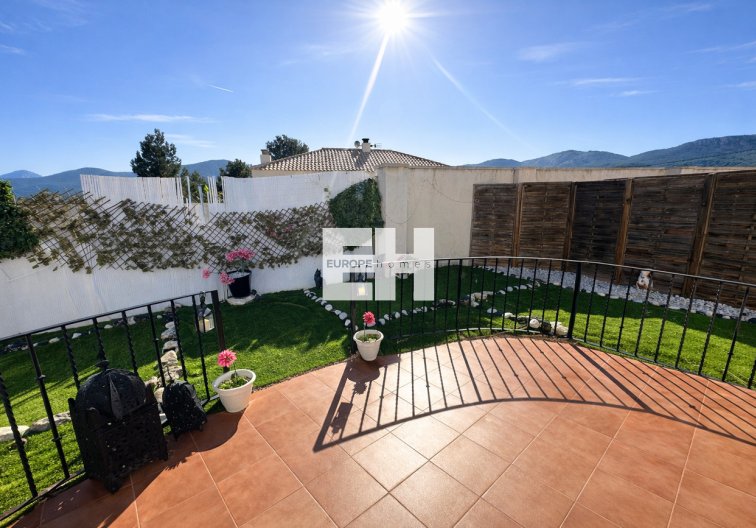 Segunda mano - villa - Castalla - Costa Blanca