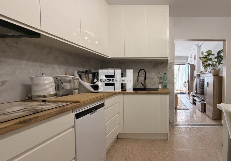 Revente - Appartement - Torrevieja - Urb. Calas Blancas III