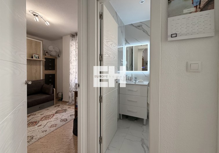 Revente - Appartement - Torrevieja - Urb. Calas Blancas III