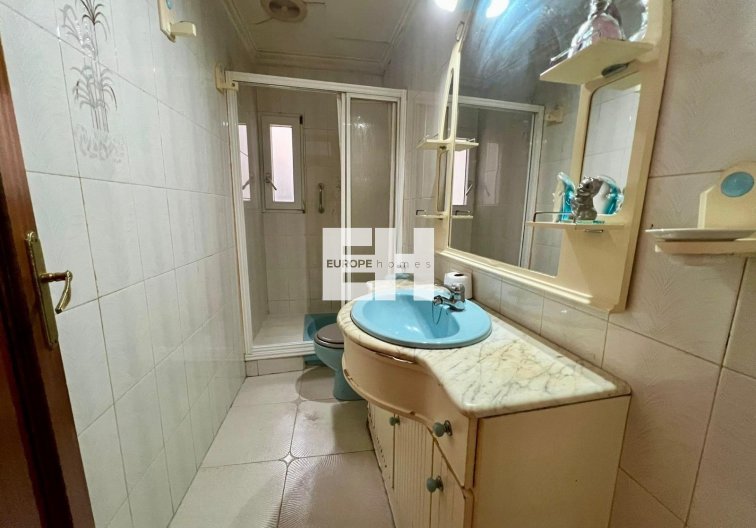 Wiederverkauf - Wohnung - Torrevieja - Centro