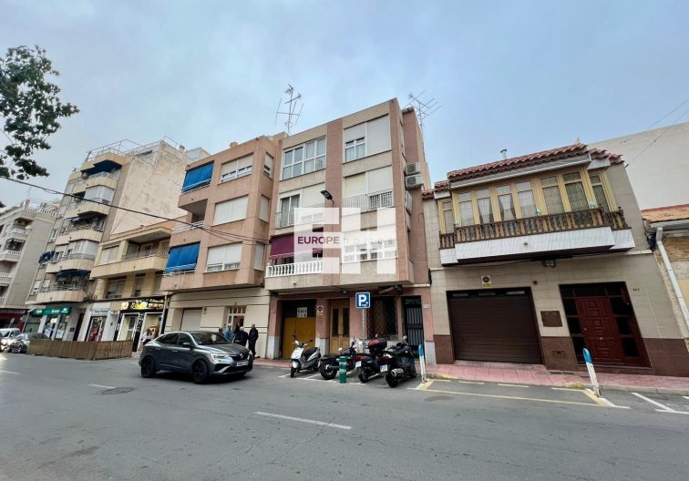 Wiederverkauf - Wohnung - Torrevieja - Centro