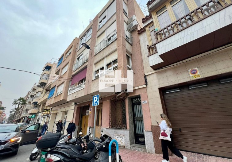 Wiederverkauf - Wohnung - Torrevieja - Centro