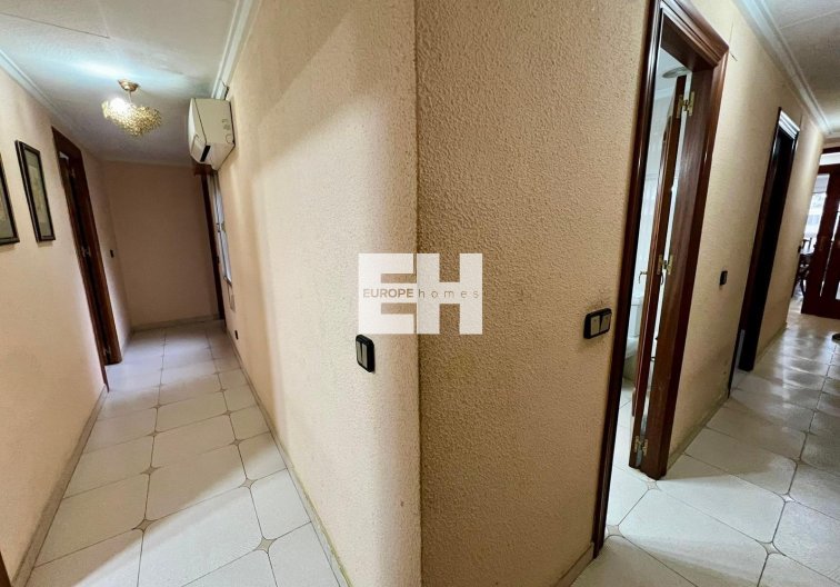 Wiederverkauf - Wohnung - Torrevieja - Centro
