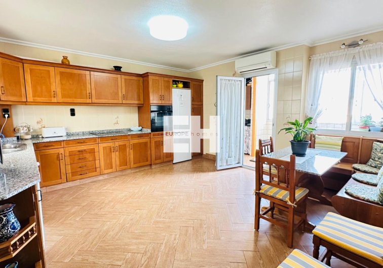 Wiederverkauf - Wohnung - Torrevieja - Centro