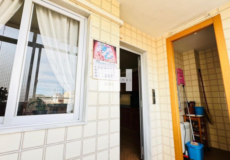 Wiederverkauf - Wohnung - Torrevieja - Centro