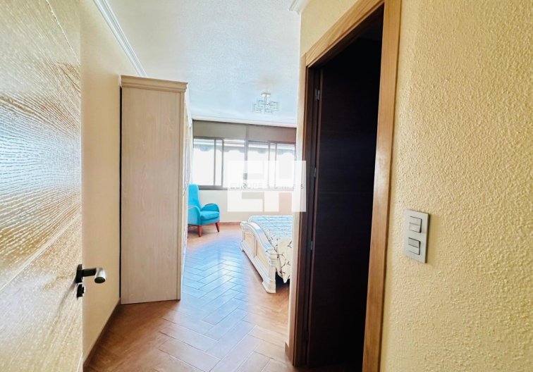 Wiederverkauf - Wohnung - Torrevieja - Centro