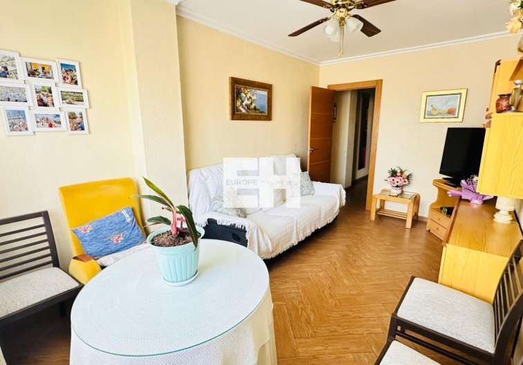 Wiederverkauf - Wohnung - Torrevieja - Centro