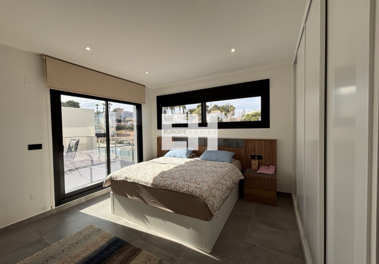 Wiederverkauf - villa - Villamartin - Costa Blanca