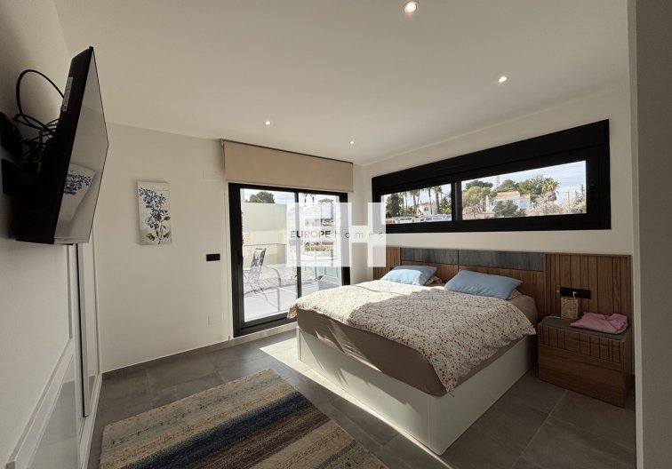 Wiederverkauf - villa - Villamartin - Costa Blanca