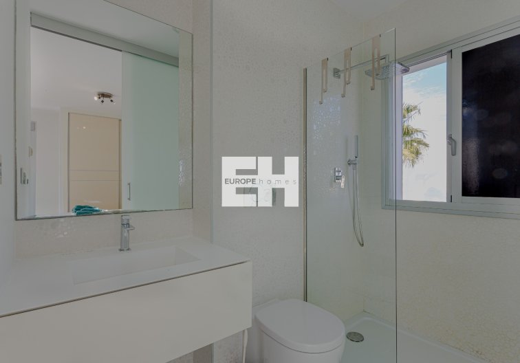 Revente - villa - Orihuela Costa - Costa Blanca