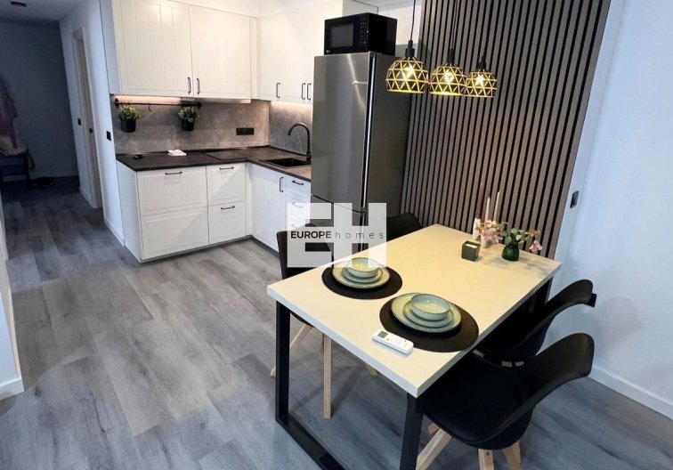 Resale - Apartment - Torrevieja - Curva Del Palangre