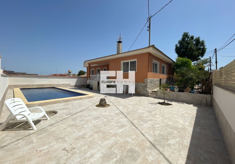 Herverkoop - villa - Benijofar - Costa Blanca