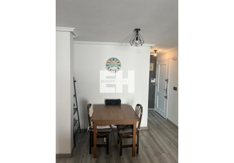 Segunda mano - Apartamento  - Torrevieja - Centro