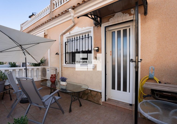 Resale - town house - Orihuela Costa - Los Dolses