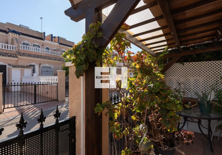 Resale - town house - Orihuela Costa - Los Dolses