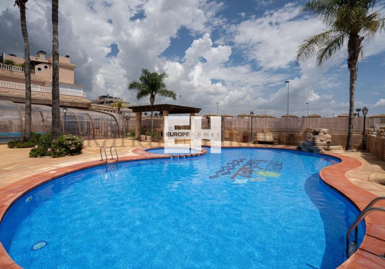 Resale - town house - Orihuela Costa - Los Dolses