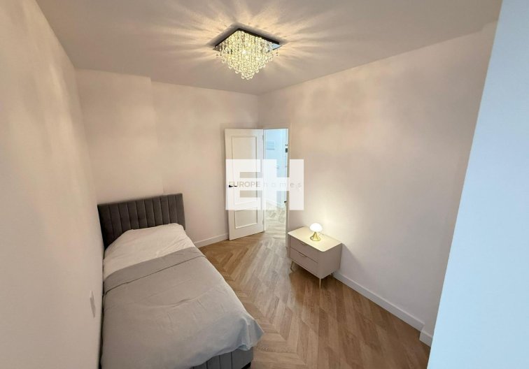 Resale - Apartment - Torrevieja - Parque De Las Naciones