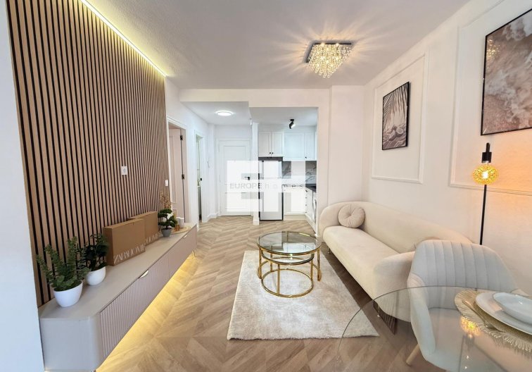 Resale - Apartment - Torrevieja - Parque De Las Naciones