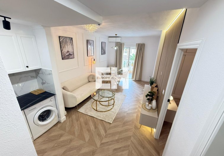 Resale - Apartment - Torrevieja - Parque De Las Naciones