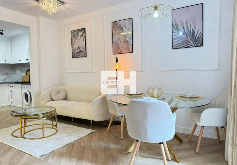 Resale - Apartment - Torrevieja - Parque De Las Naciones