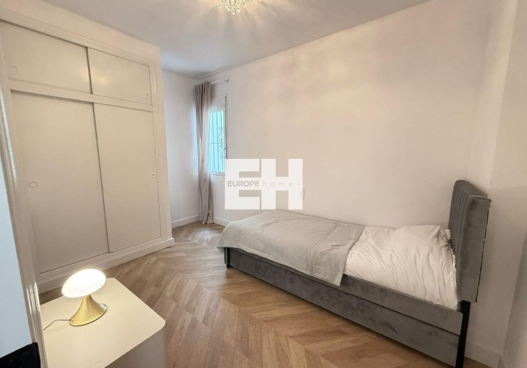 Resale - Apartment - Torrevieja - Parque De Las Naciones