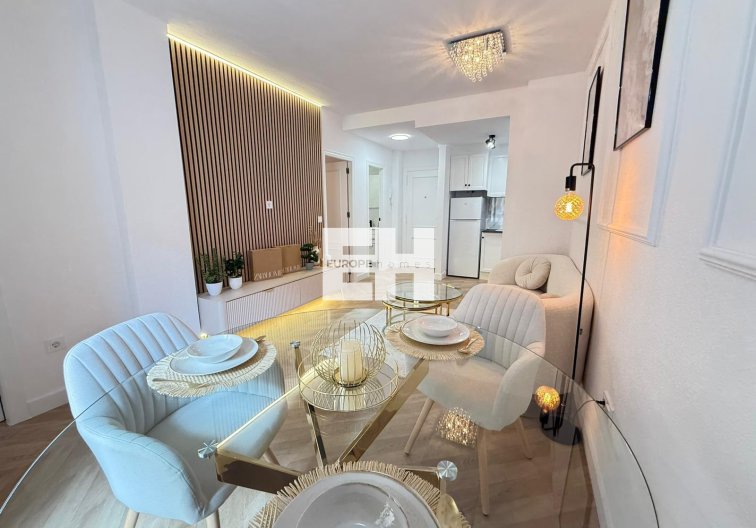 Resale - Apartment - Torrevieja - Parque De Las Naciones