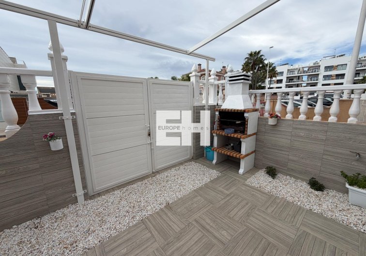 Wiederverkauf - town house - Orihuela Costa - La Zenia