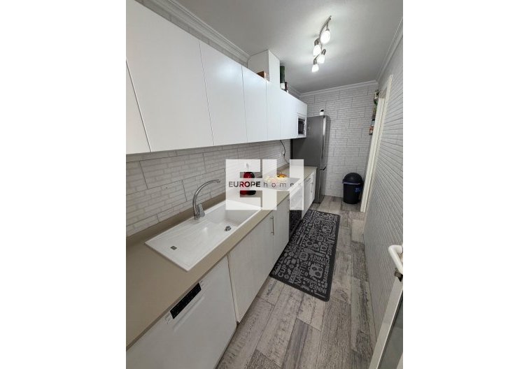 Wiederverkauf - town house - Orihuela Costa - La Zenia