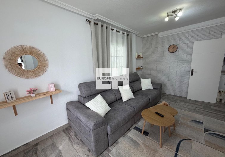 Wiederverkauf - town house - Orihuela Costa - La Zenia
