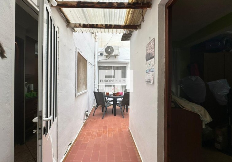 Segunda mano - Apartamento  - Torrevieja - Estacion De Autobuses