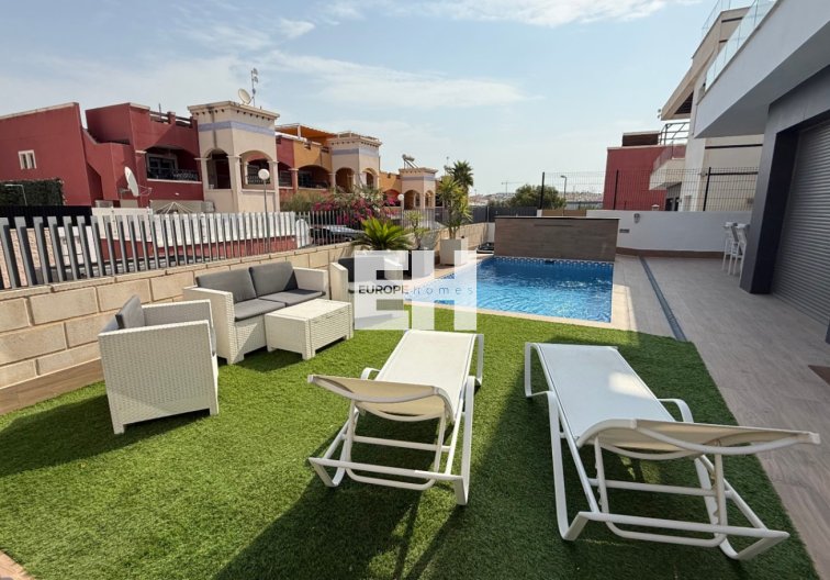 Segunda mano - villa - Orihuela - Inland