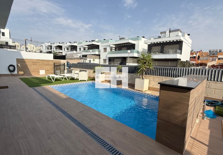 Segunda mano - villa - Orihuela - Inland