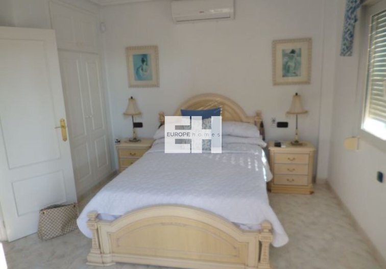 Revente - villa - Playa Flamenca - Costa Blanca