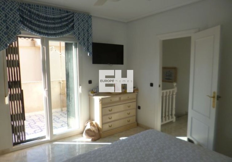 Revente - villa - Playa Flamenca - Costa Blanca