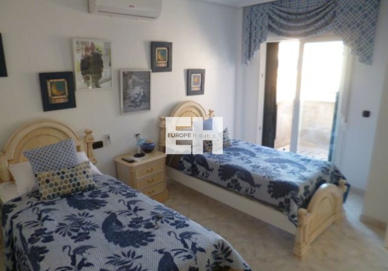 Revente - villa - Playa Flamenca - Costa Blanca