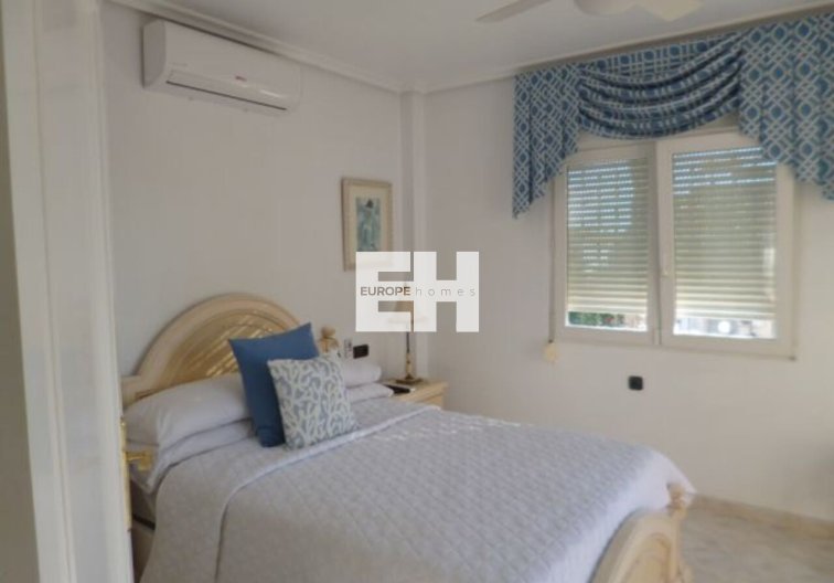 Revente - villa - Playa Flamenca - Costa Blanca