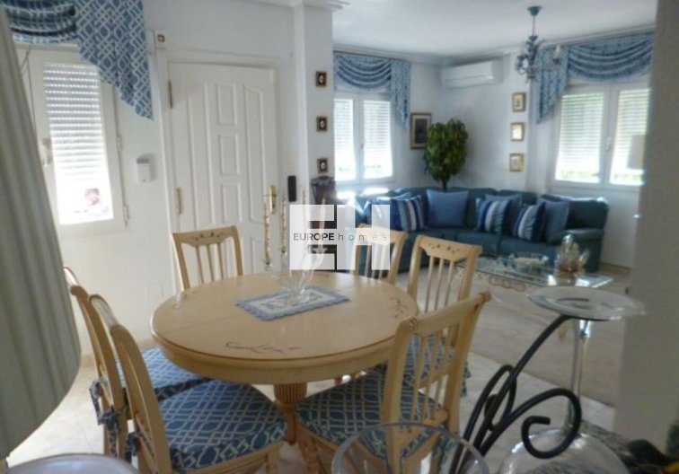 Revente - villa - Playa Flamenca - Costa Blanca