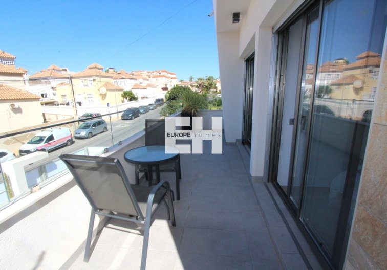 Revente - villa - Villamartin - El Galan
