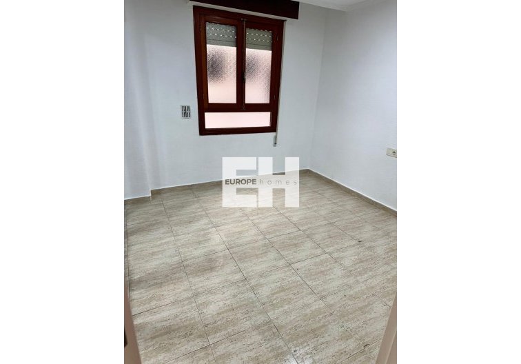 Segunda mano - Apartamento  - Torrevieja - El Acequión - Los Náufragos