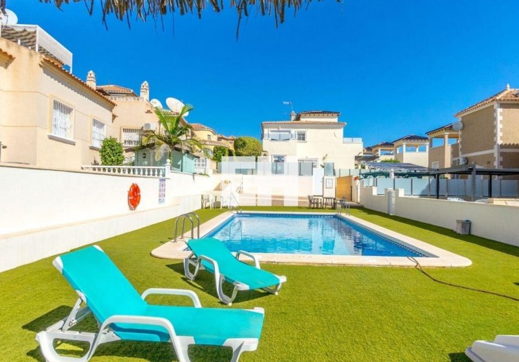 Revente - villa - Orihuela Costa - Costa Blanca