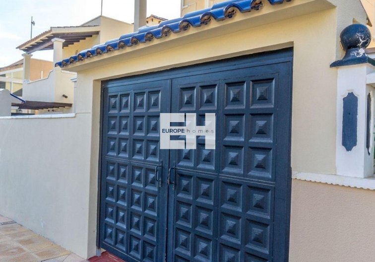 Revente - villa - Orihuela Costa - Costa Blanca