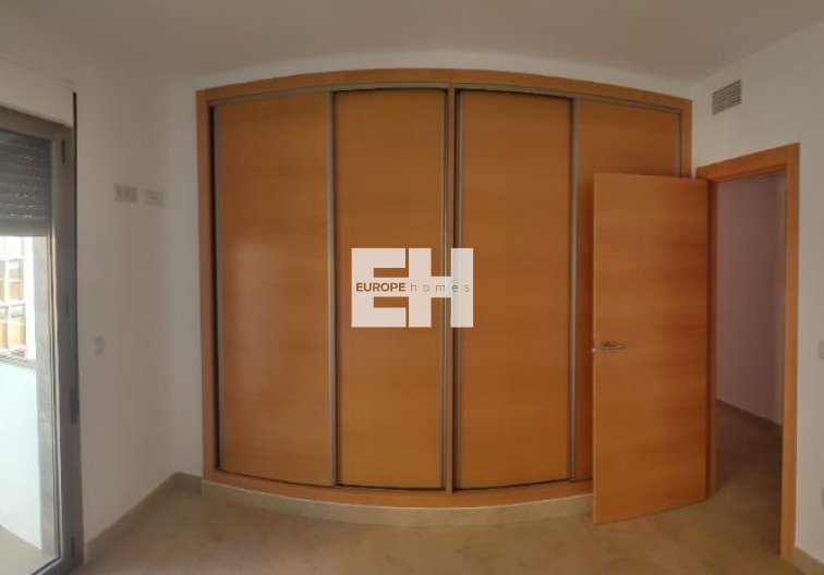 Resale - Apartment - Torrevieja - Estacion De Autobuses
