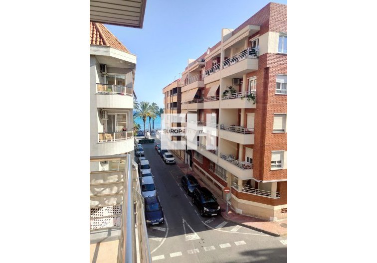 Resale - Apartment - Torrevieja - Estacion De Autobuses