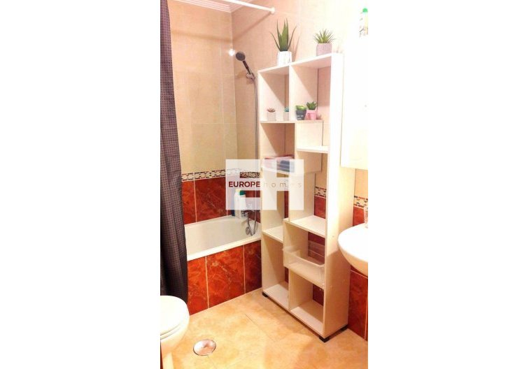 Segunda mano - Apartamento  - Torrevieja - Centro